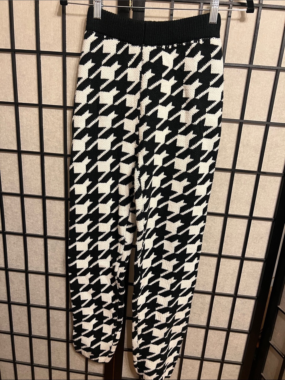 Missguided Black & White Houndstooth Knit Pants